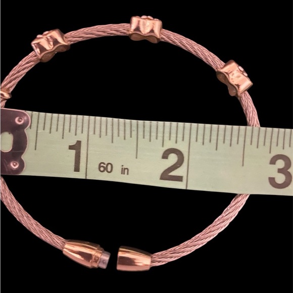 Unbranded silver and gold tone heart bracelet with crystals in the hearts - Picture 4 of 4